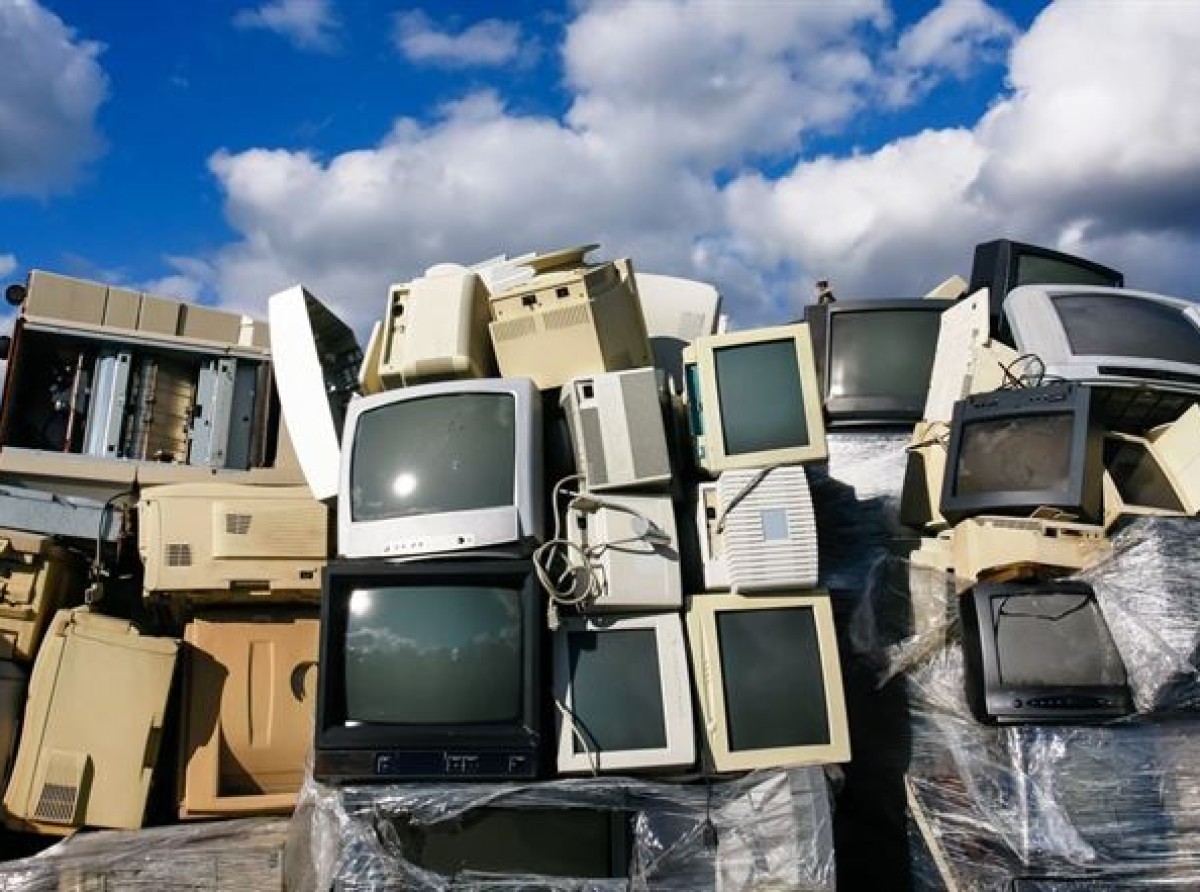 Zber elektronického odpadu podľa plánu vývozu 