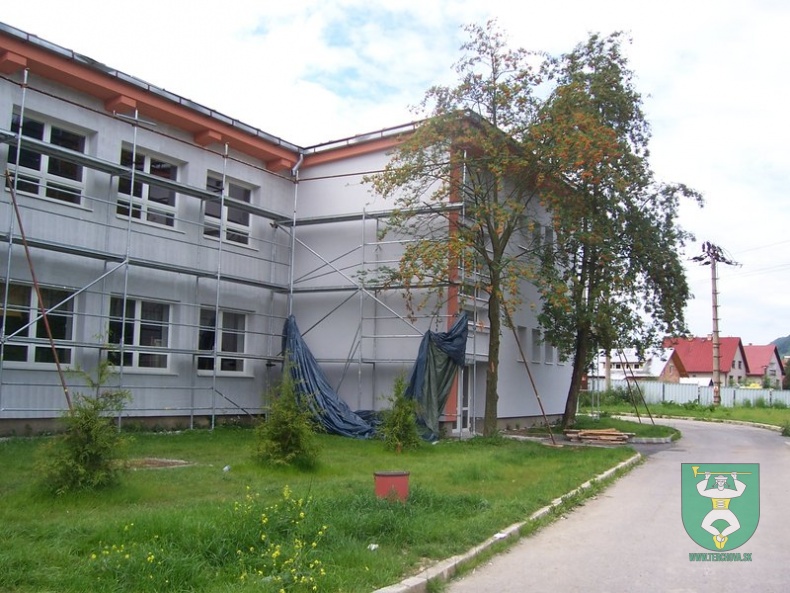 ZŠ s MŠ s novou fasádou 13