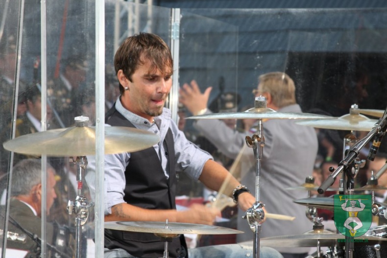 Kalinka & Desmod 125