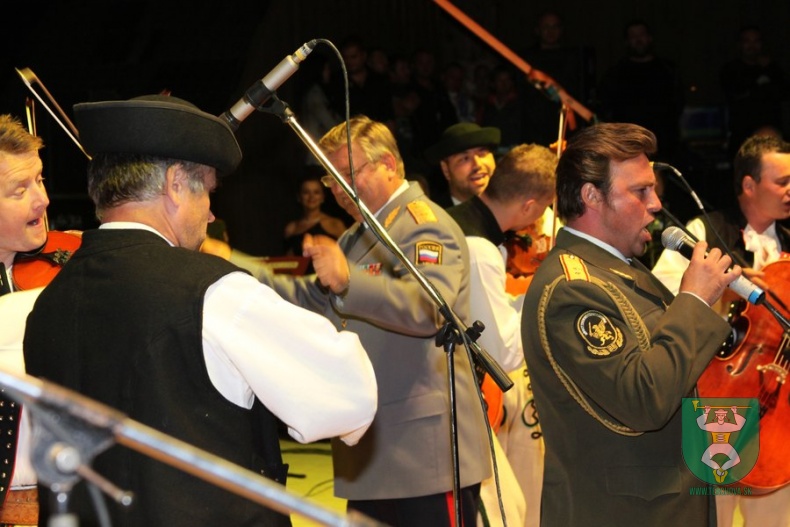 Kalinka & Desmod 176