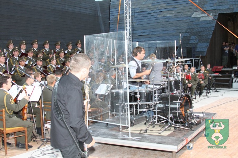 Kalinka & Desmod 121