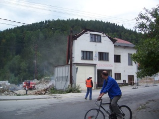 Búranie požiarnej zbrojnice 78