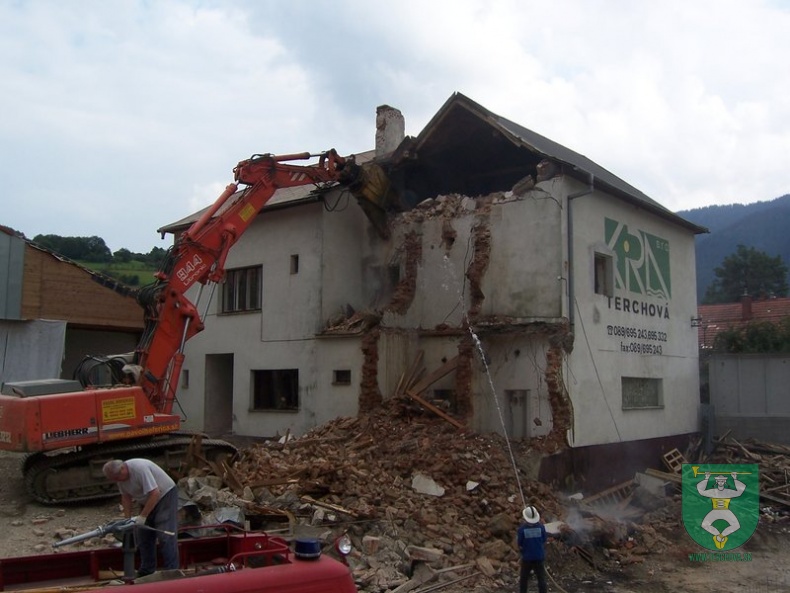 Búranie požiarnej zbrojnice 29