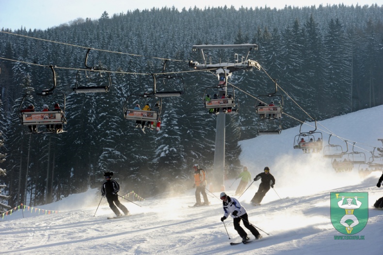 Terchovú prikryla biela perina-6