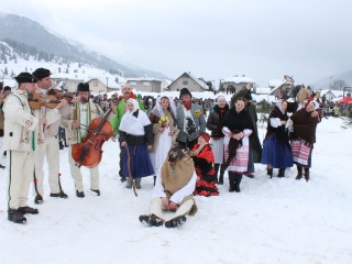 Preteky gazdovských koní-90