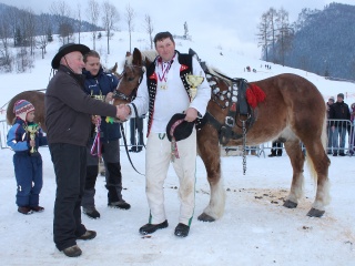 Preteky gazdovských koní-176