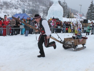 Preteky gazdovských koní-109