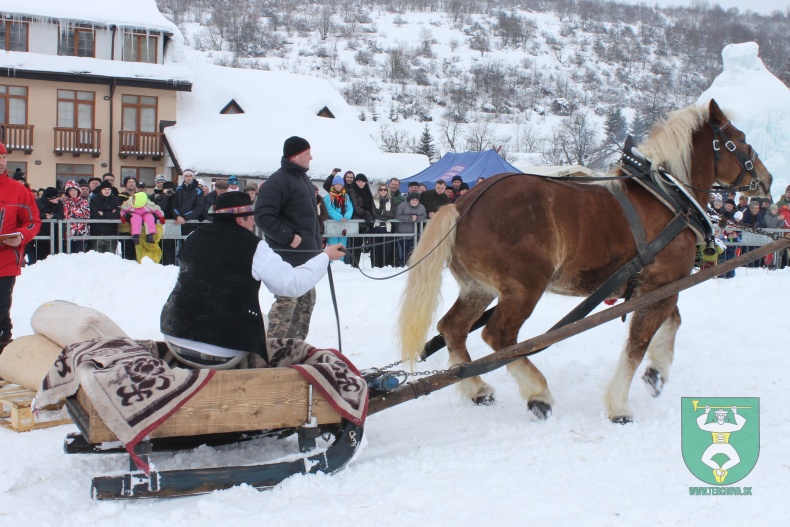 Preteky gazdovských koní-59