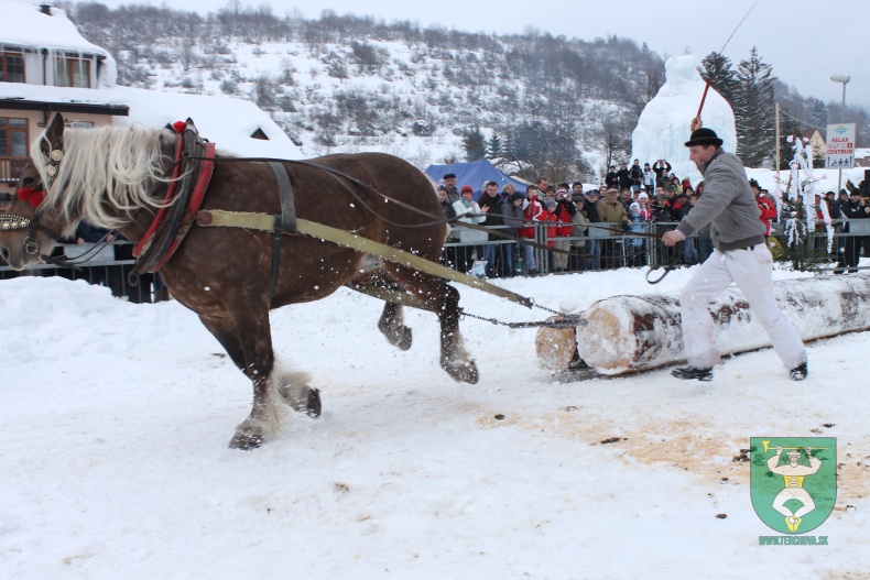 Preteky gazdovských koní-150