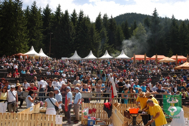 MS vo varení a jedení bryndzových halušiek 2012-10