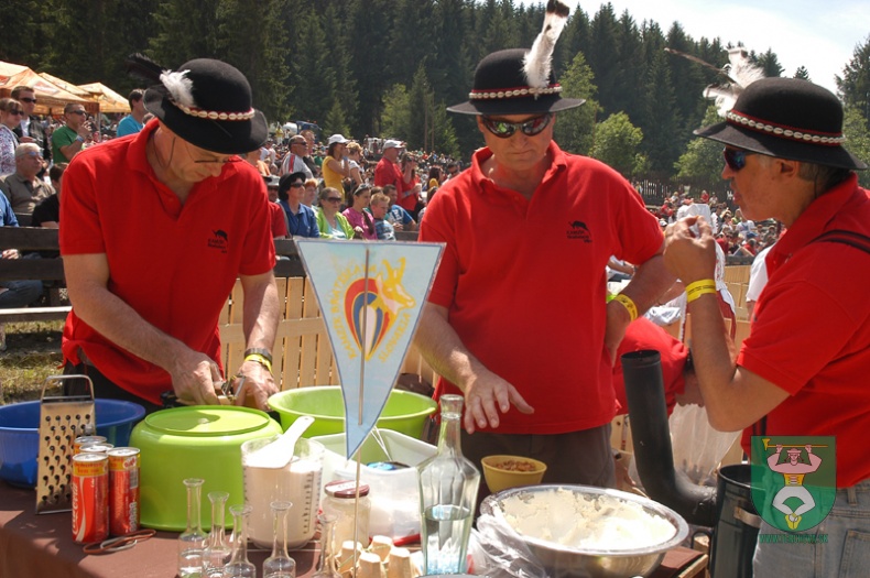MS vo varení a jedení bryndzových halušiek 2012-26