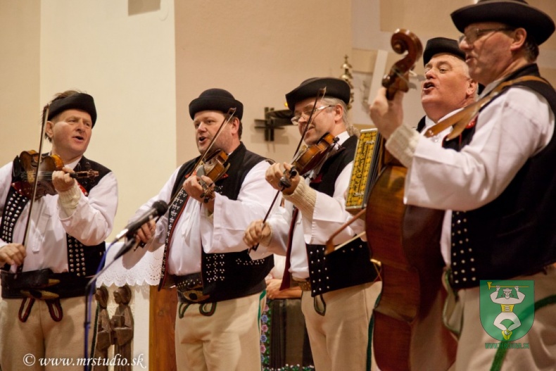 Jasličková pobožnosť 2012-54