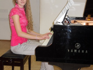Klaviristi ZUŠ L. Árvaya-2