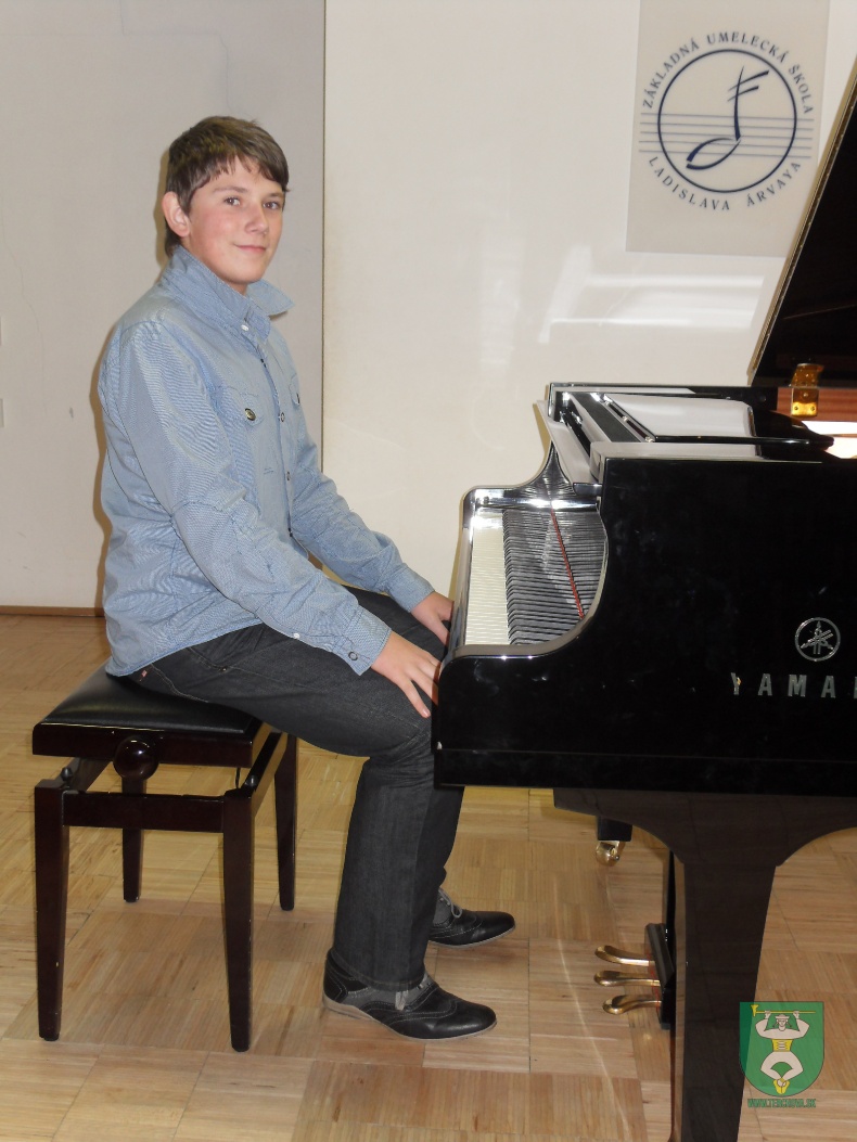 Klaviristi ZUŠ L. Árvaya-4