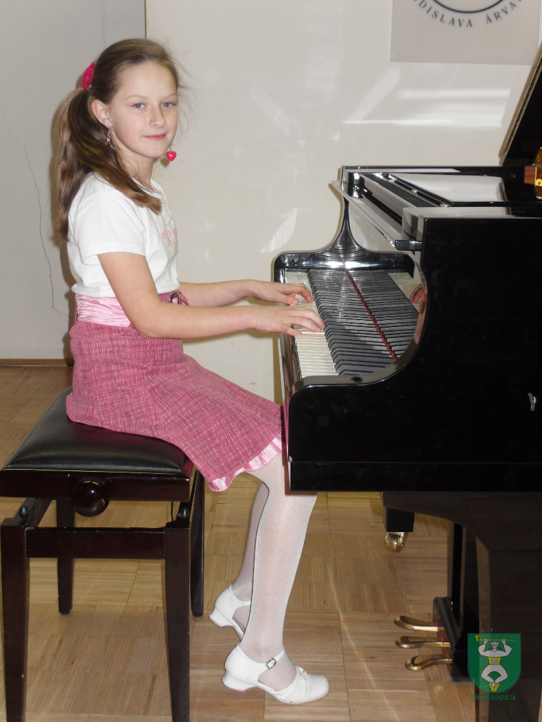Klaviristi ZUŠ L. Árvaya-7