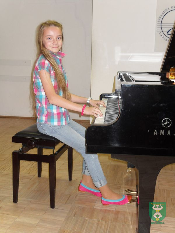 Klaviristi ZUŠ L. Árvaya-5