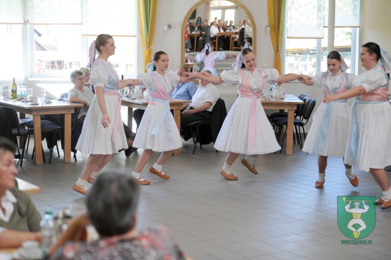 Úcta k starším 2013-11