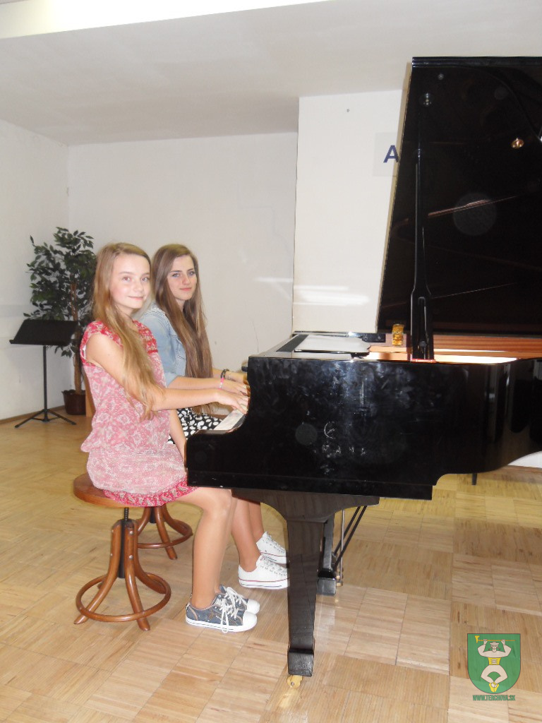 Triedny koncert klaviristov-11