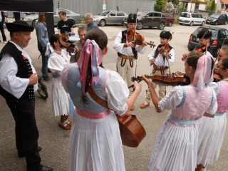 Babka varila a radila-2