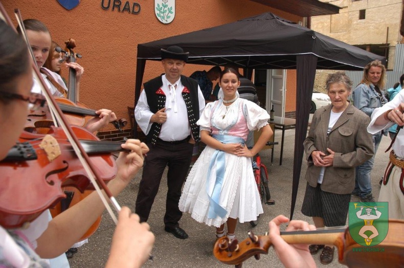 Babka varila a radila