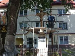 Kríž u Holúbkov