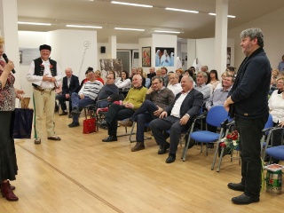 Rodáci rodákom alebo Dlaňové priznanie-24