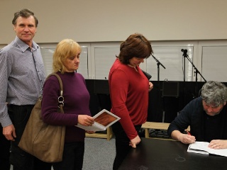 Rodáci rodákom alebo Dlaňové priznanie-31