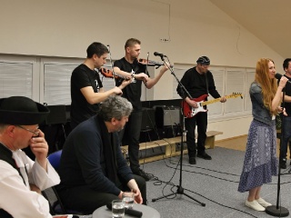 Rodáci rodákom alebo Dlaňové priznanie-8