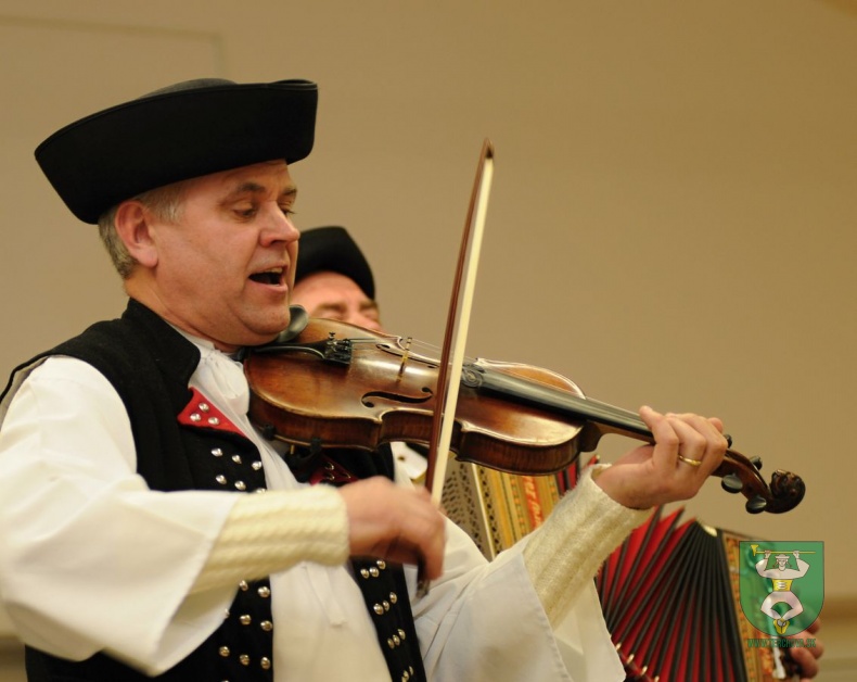 Rodáci rodákom alebo Dlaňové priznanie-77