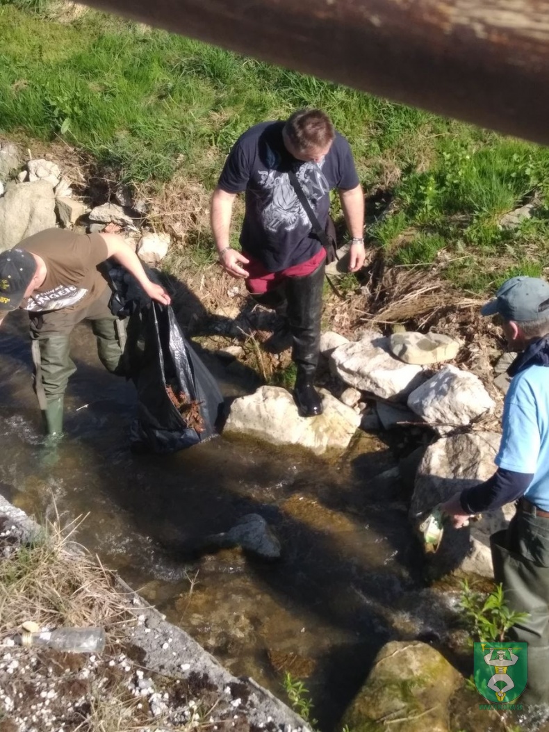 Vyčistime si Terchovú - brigáda 2018-5