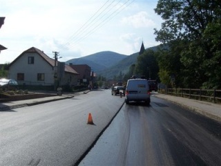 Asfaltovanie Hlavnej cesty 12