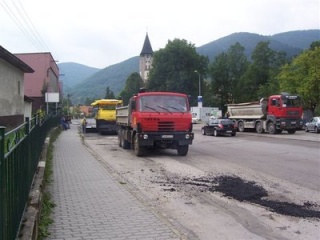 Asfaltovanie Hlavnej cesty 1