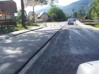 Asfaltovanie Hlavnej cesty 10