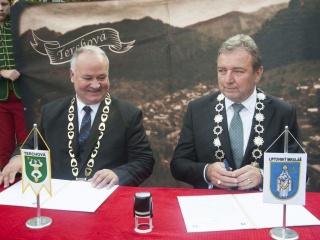 Podpísanie Dohody medzi obcou Terchová a mestom Liptovský Mikuláš-31