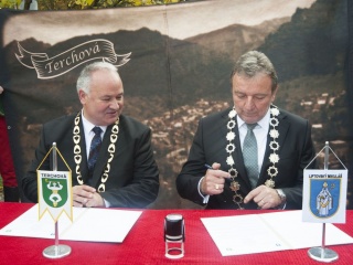 Podpísanie Dohody medzi obcou Terchová a mestom Liptovský Mikuláš-32