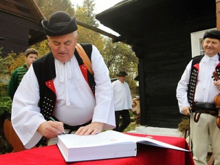 Podpísanie Dohody medzi obcou Terchová a mestom Liptovský Mikuláš-102