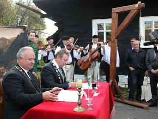 Podpísanie Dohody medzi obcou Terchová a mestom Liptovský Mikuláš-88