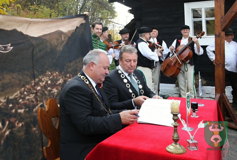 Podpísanie Dohody medzi obcou Terchová a mestom Liptovský Mikuláš-86