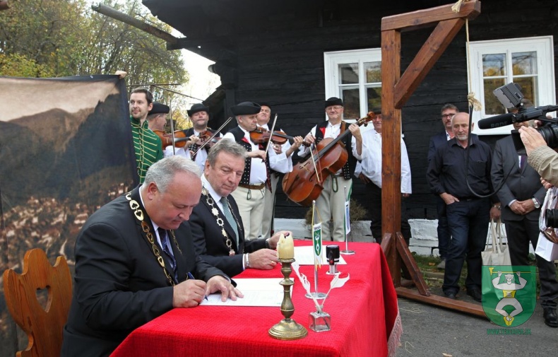 Podpísanie Dohody medzi obcou Terchová a mestom Liptovský Mikuláš-87