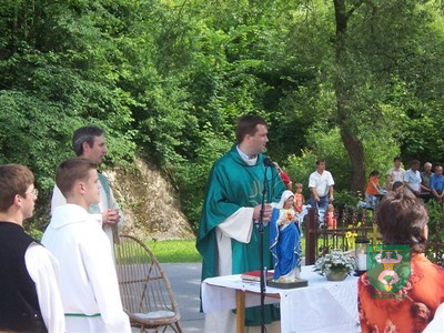 Sv. omša na Holúbkovej rovni 8