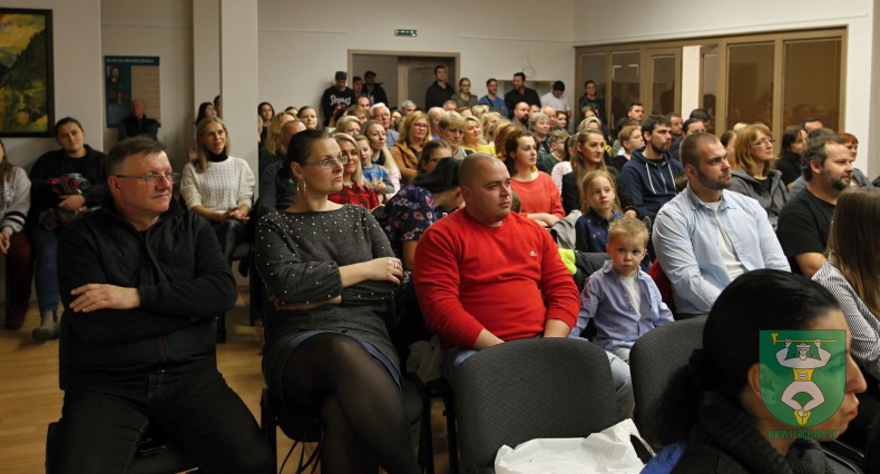 Vianočný album KYRIE-8