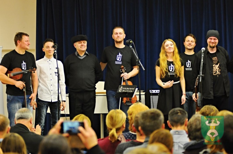 Vianočný album KYRIE-109