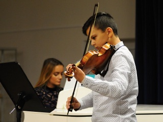 Triedny koncert žiakov Akadémia muzika-30