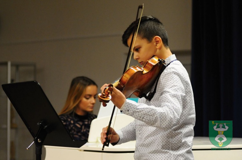 Triedny koncert žiakov Akadémia muzika-30