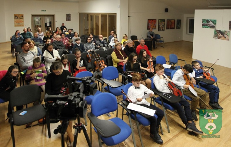 Triedny koncert žiakov Akadémia muzika-9