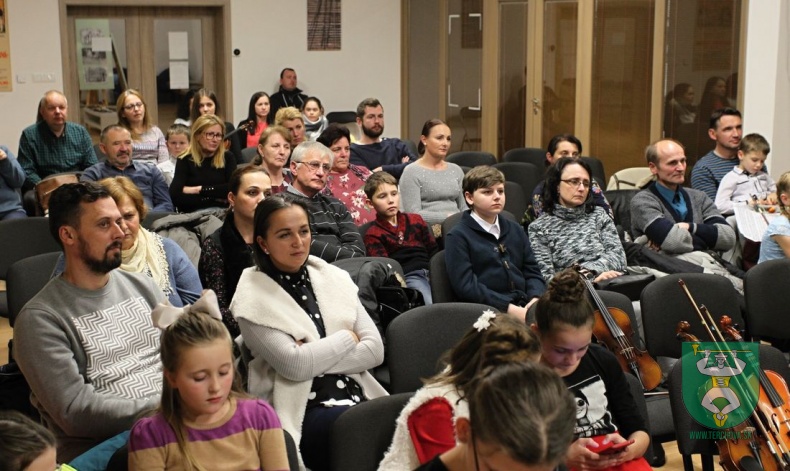 Triedny koncert žiakov Akadémia muzika-11