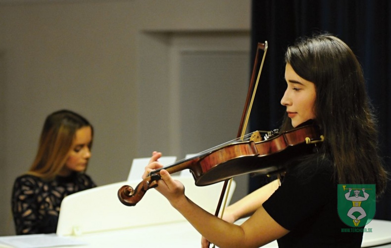 Triedny koncert žiakov Akadémia muzika-44