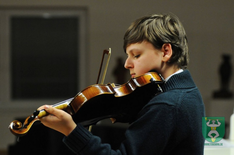 Triedny koncert žiakov Akadémia muzika-40