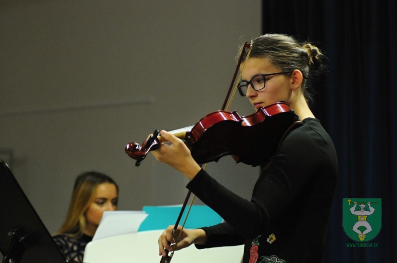 Triedny koncert žiakov Akadémia muzika-39