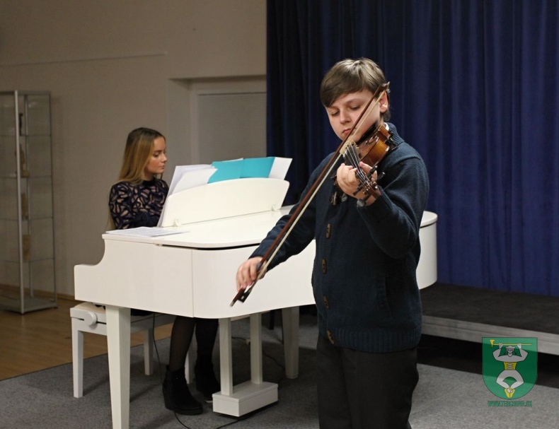 Triedny koncert žiakov Akadémia muzika-15